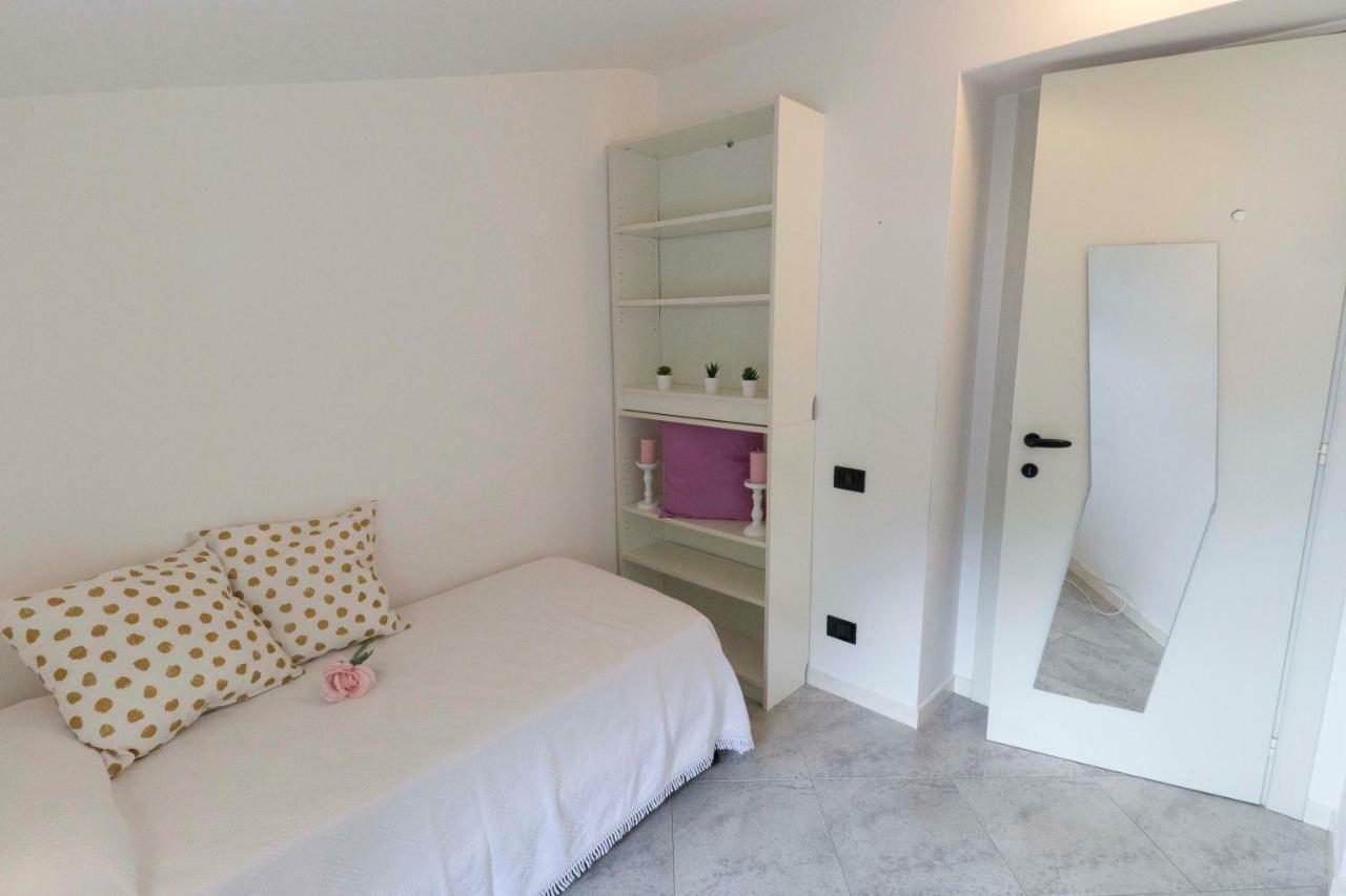 L'Ora Apartment Marone Exterior foto